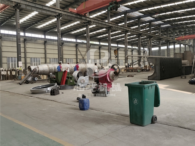 鋸末炭化爐車間參觀,探索生產過程的奇妙旅程