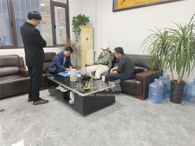 北斗機械的餐廚垃圾炭化爐成為客戶的優先選擇